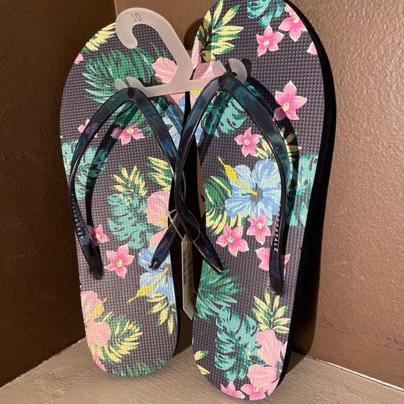 Aeropostale Floral Flip Flops - Picture 1 of 4